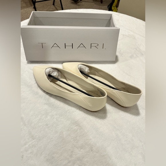 Tahari Shoes - NIB Tahari Paris Ivory Vegan Pointed Toe Flats - Size 7.5